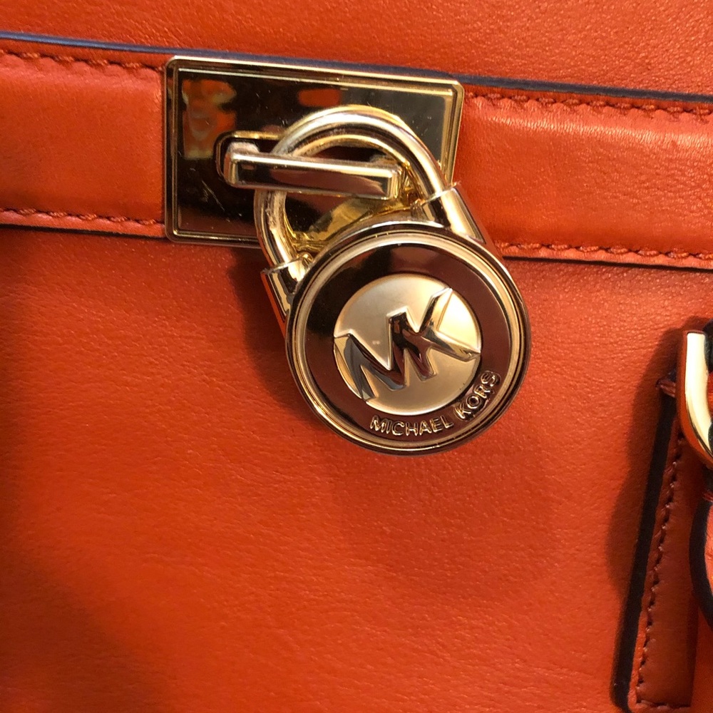 *SALE* Michael Kors MK Hamilton Purse - Picture 5 of 14